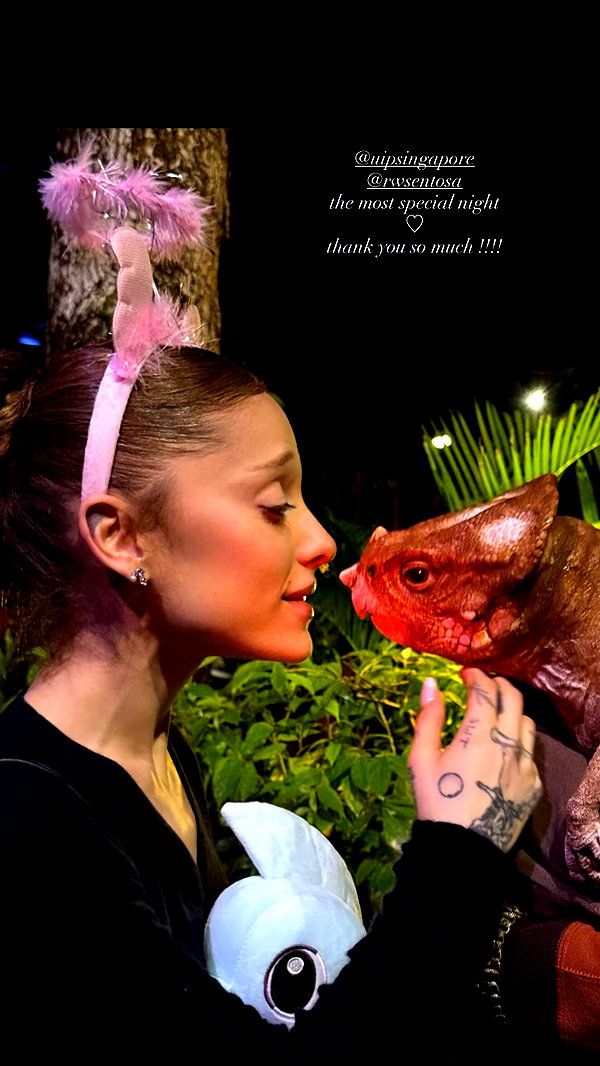 arianagrande instagram image archive image