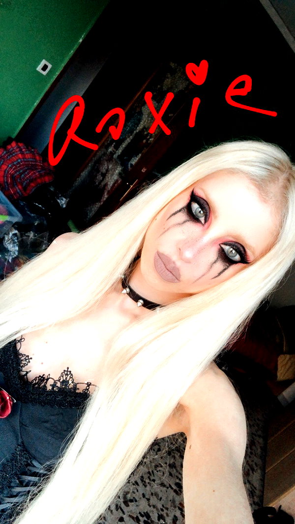 roxiechelon2 archive image