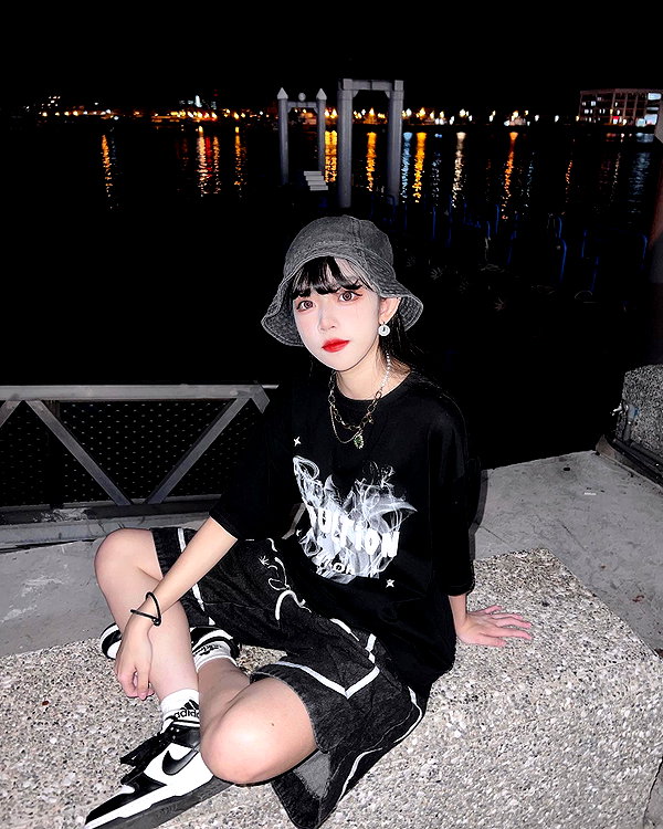 nixqq.425_ instagram image archive image