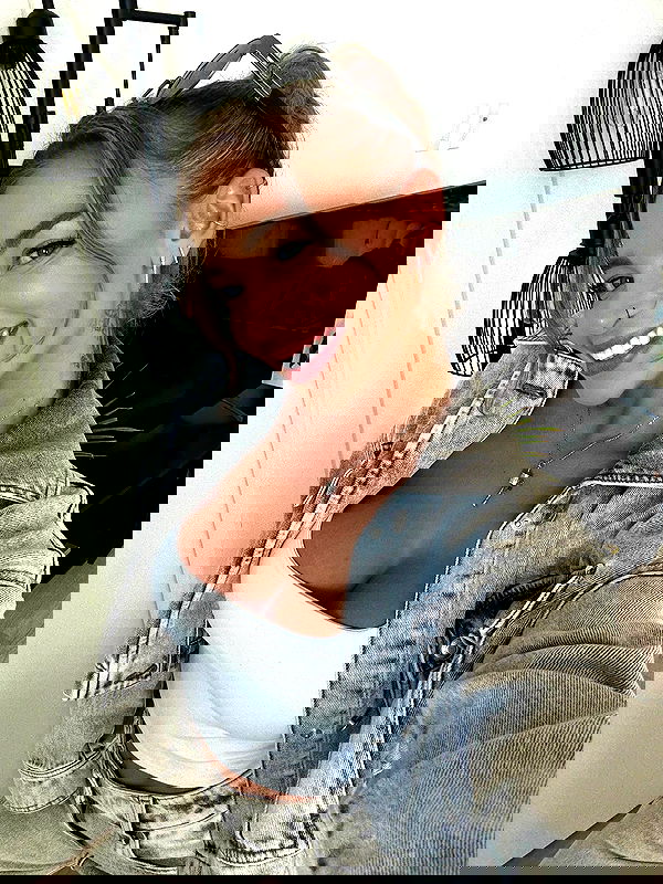 itshayleydavies itshayleydavies archive image