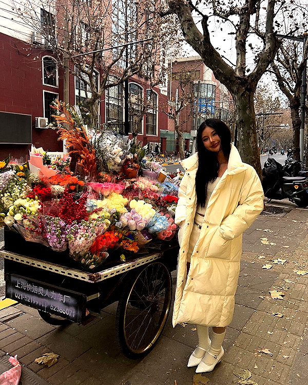 ll.lu1s instagram image archive image