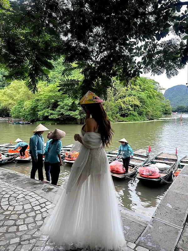 lyhythuedoxinh instagram image archive image