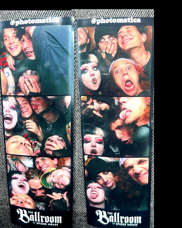 yeahimcaroline instagram image archive image