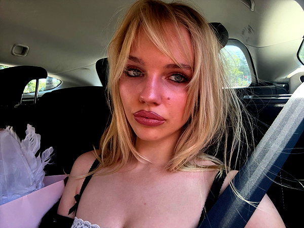 leni.bahr instagram image archive image