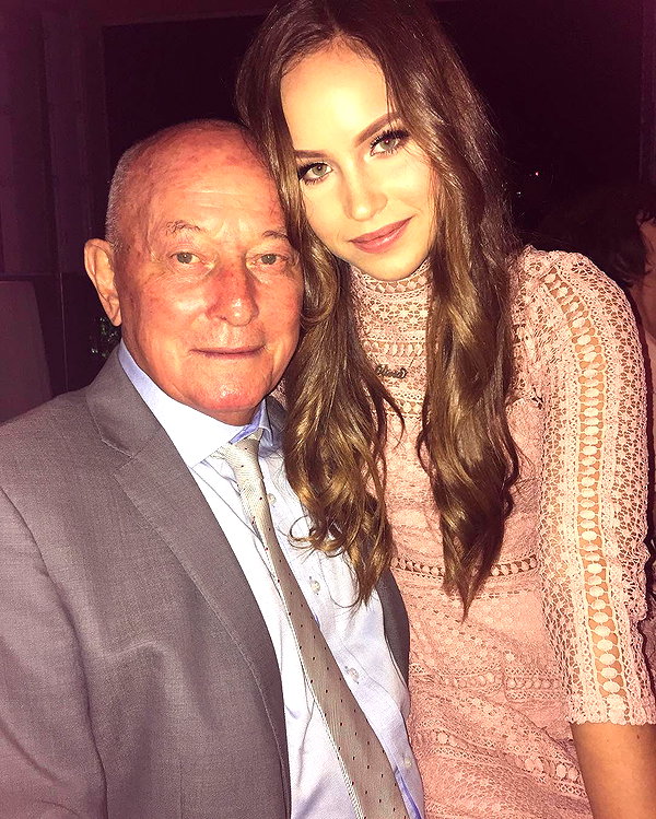 olivia.mathers instagram image archive image