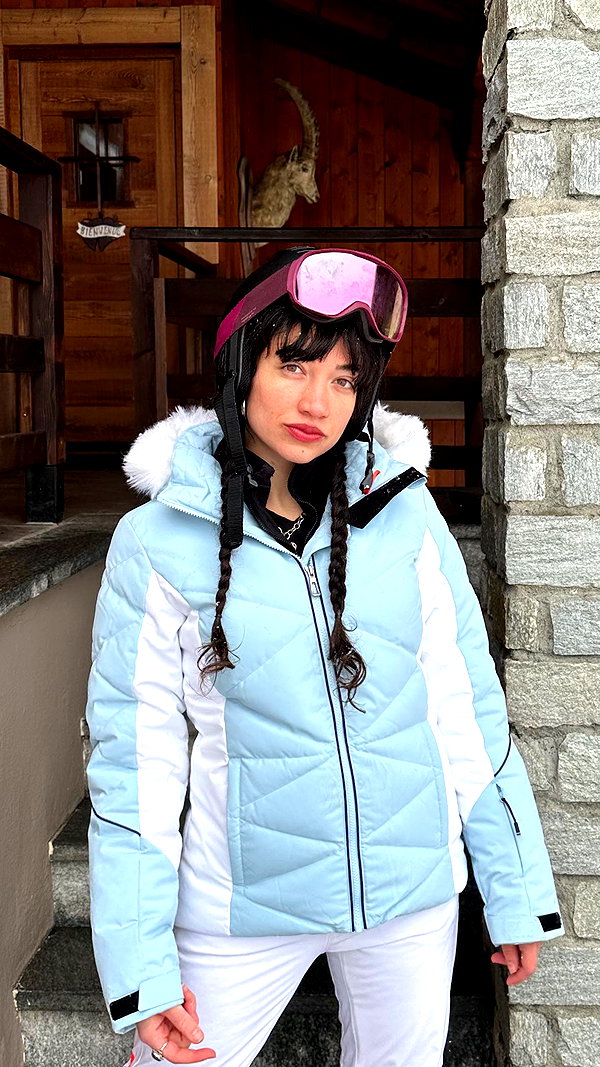 romi_henenson instagram image archive image