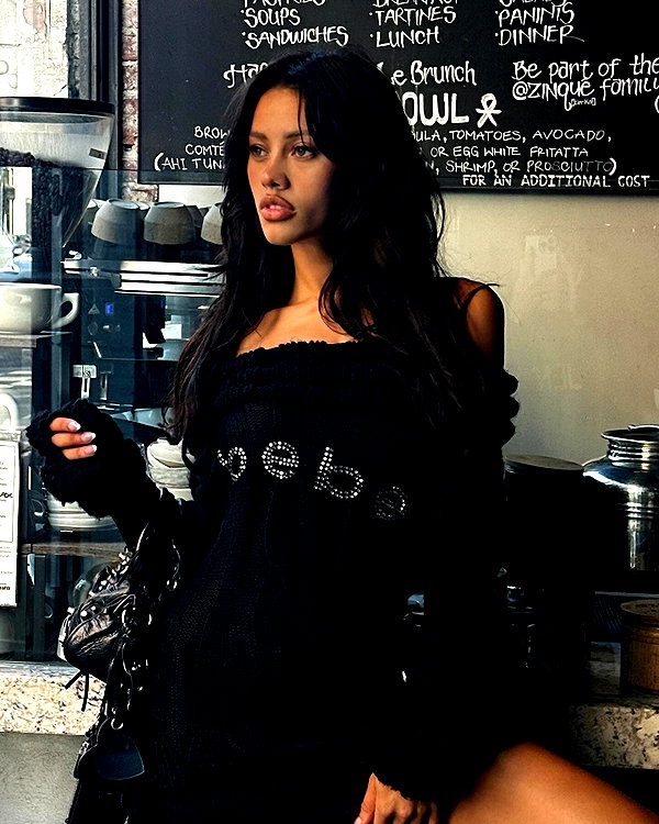 leonanaomii instagram image archive image