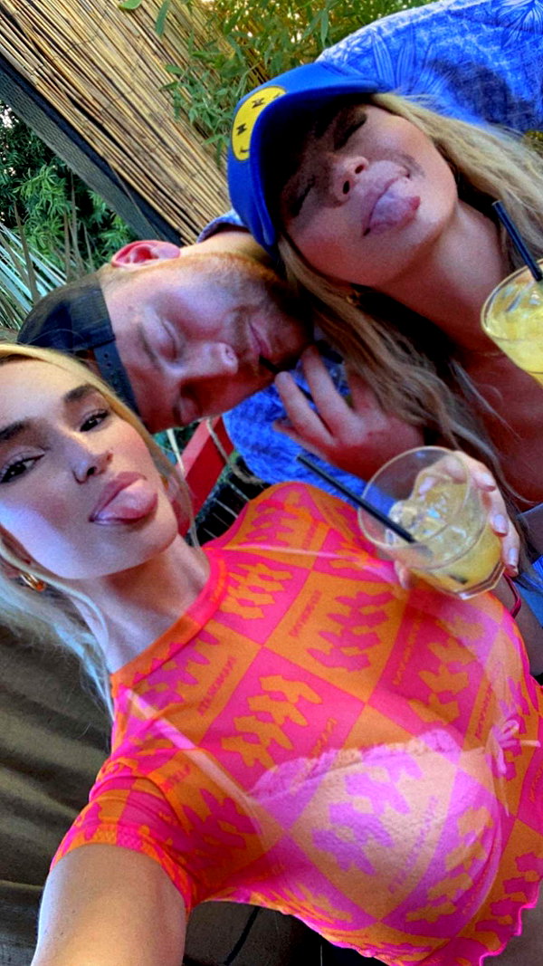 kaylasimmmons instagram image archive image