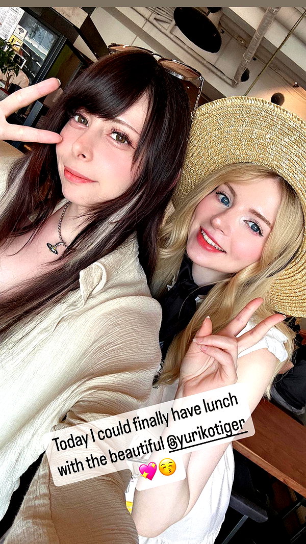 peachmilky_ instagram image archive image