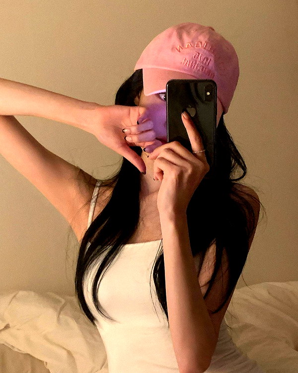daxbin instagram image archive image