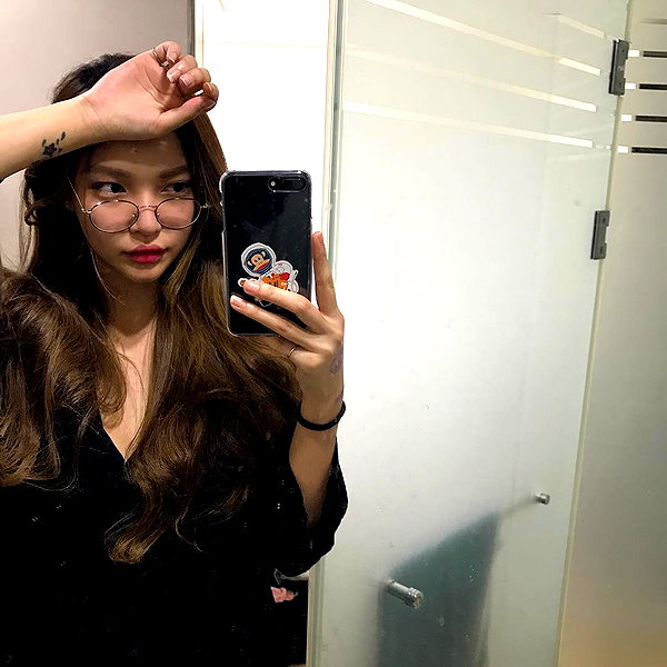 Archived image from @heroineseen on Instagram