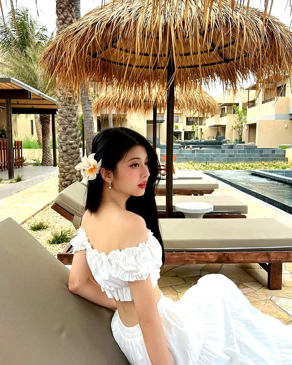 lyhythuedoxinh instagram image archive image