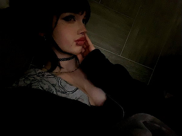 bre.inu instagram image archive image