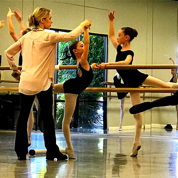ellianawalmsley instagram image archive image