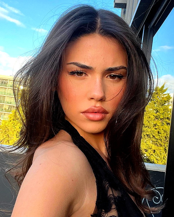 leahhalton instagram image archive image