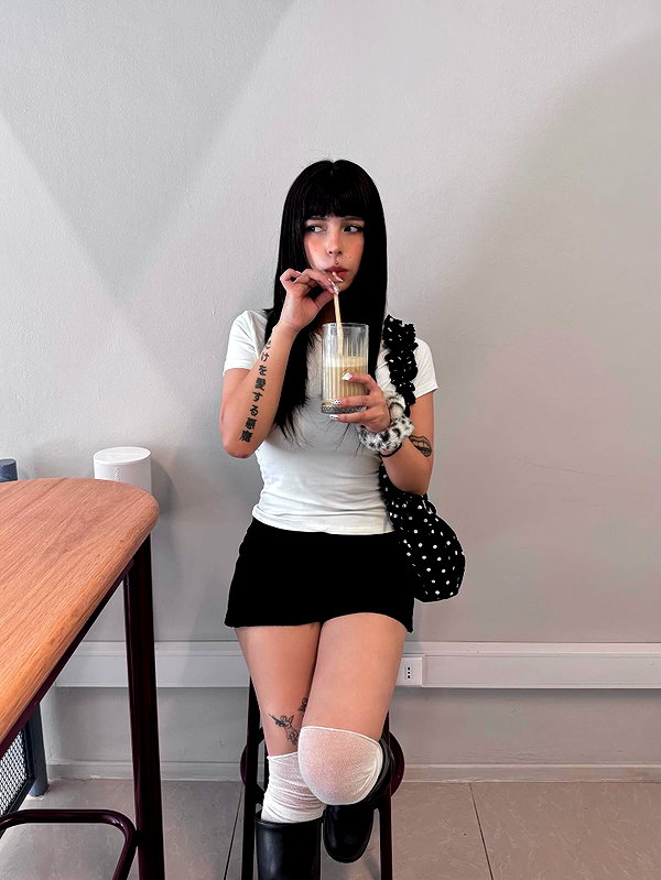 connie.01j instagram image archive image