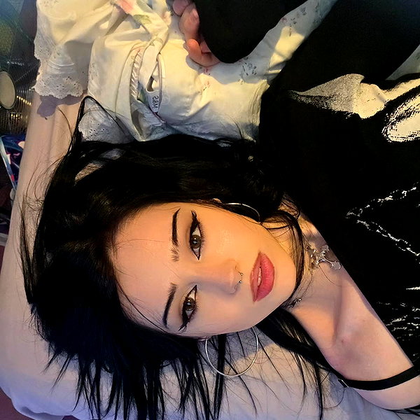 xoreniiiiii instagram image archive image
