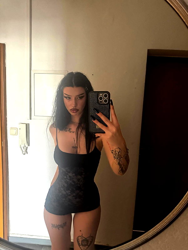 shawtysuzi instagram image archive image