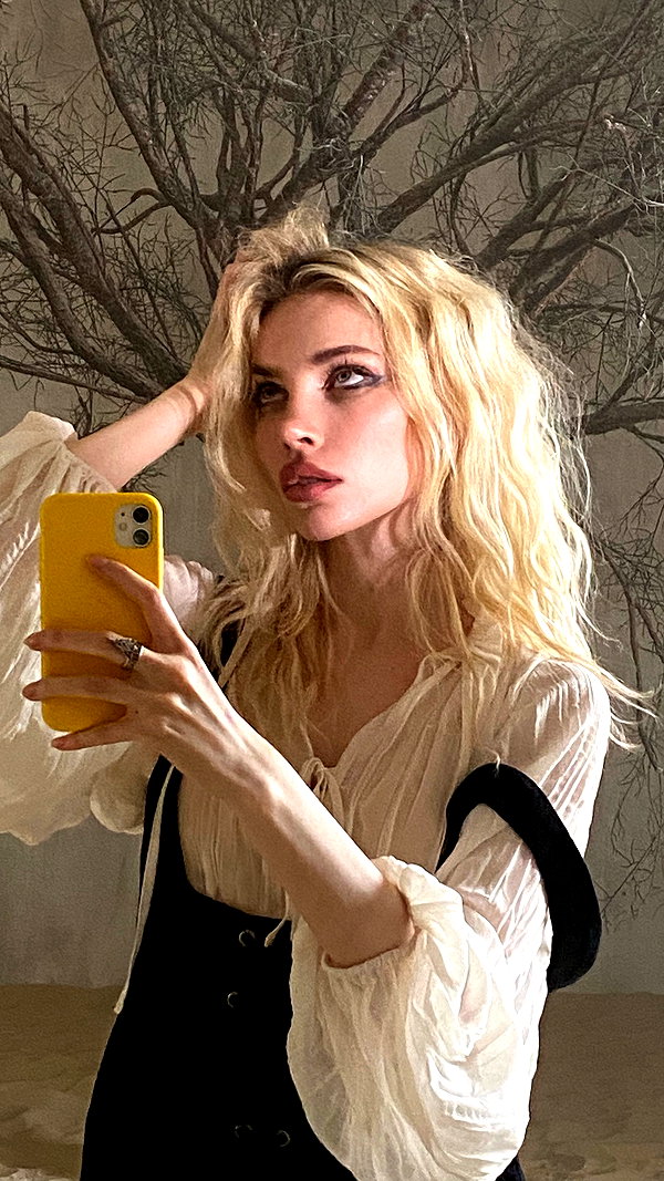 alien.hanna instagram image archive image