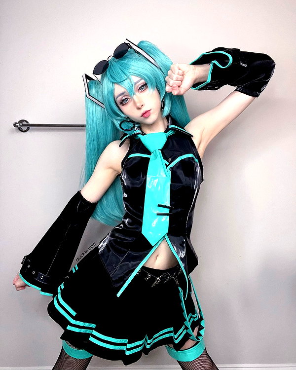duckie.cos instagram image archive image