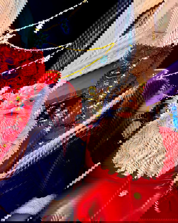 giuliahere giuliahere archive image