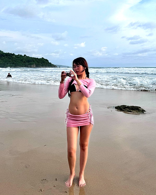 _nei.ko instagram image archive image