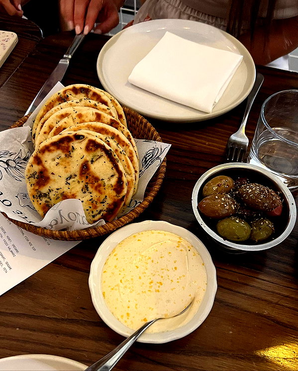 dekota_thompson instagram image archive image