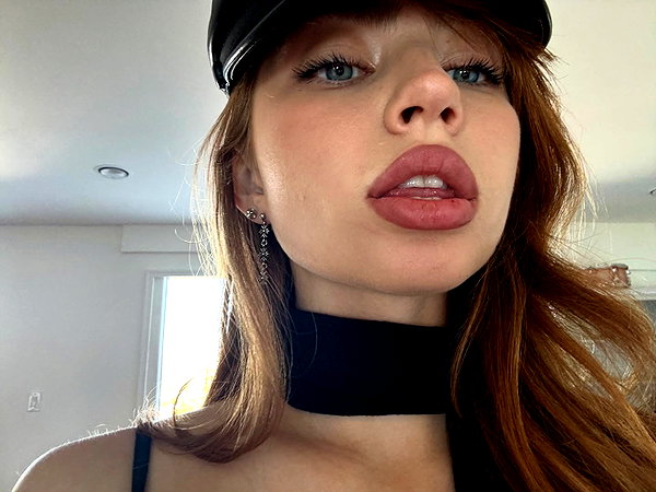 renatarrii instagram image archive image