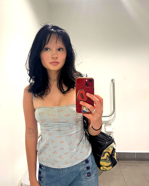 macaroni_naomi instagram image archive image