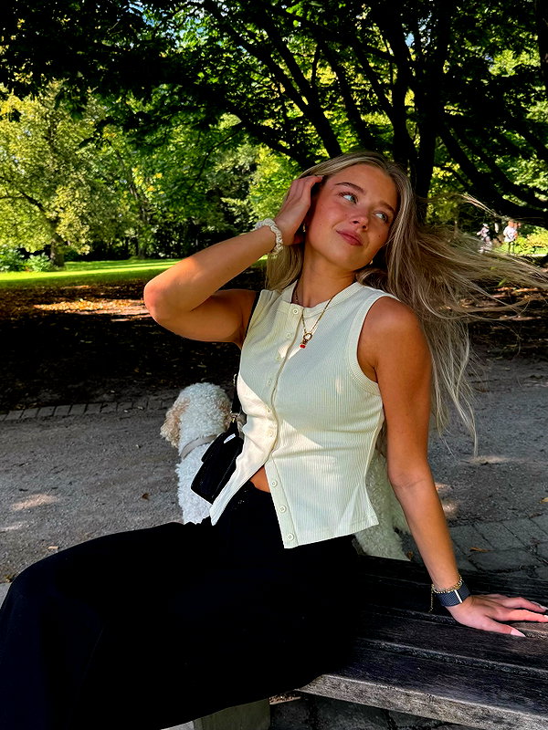 danamrts instagram image archive image