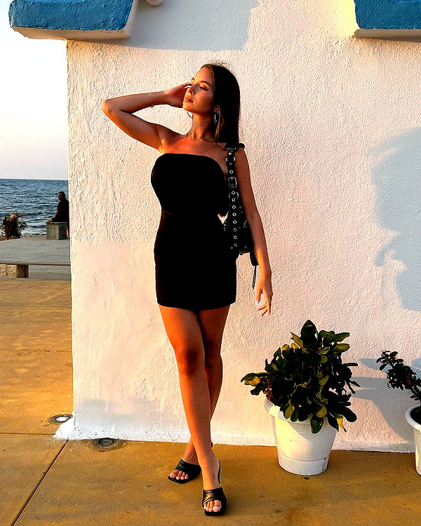 zoeliss instagram image archive image