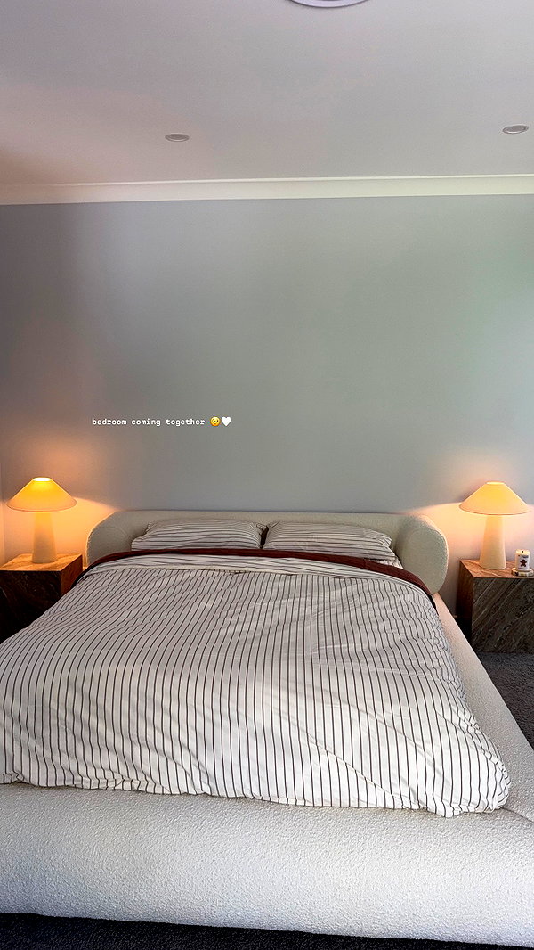 sophadophaa_ instagram image archive image