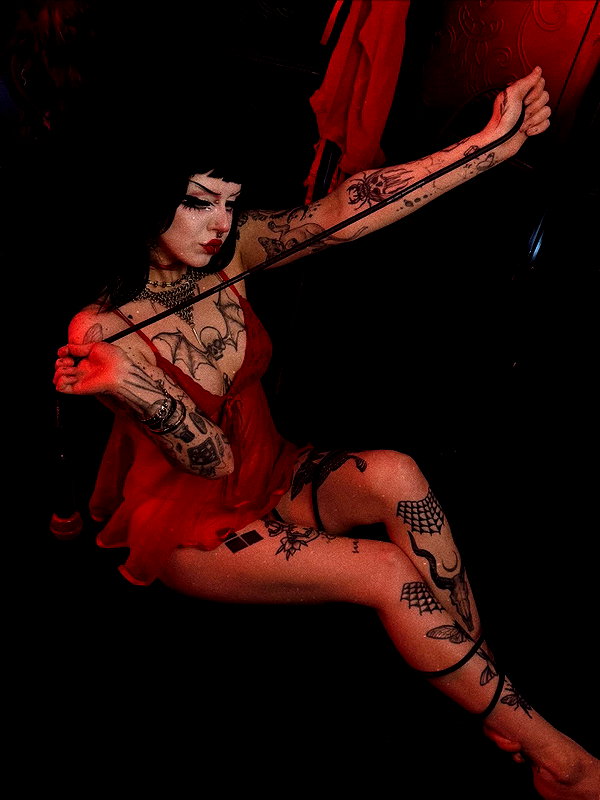 yeahimcaroline instagram image archive image
