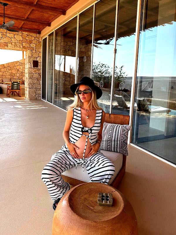 barzomer instagram image archive image