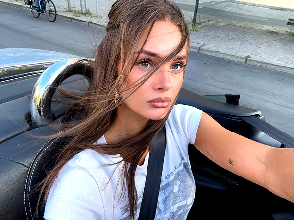 emmaaurora instagram image archive image