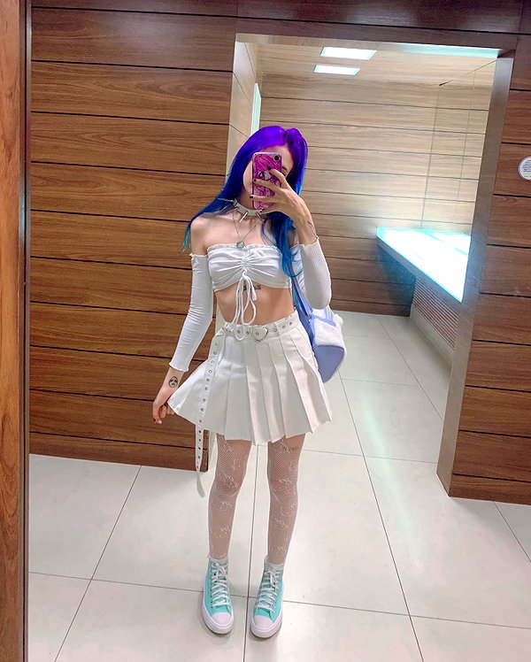 jadelaverne instagram image archive image
