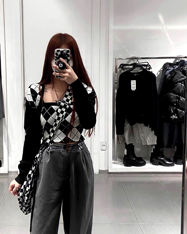 is2tian instagram image archive image