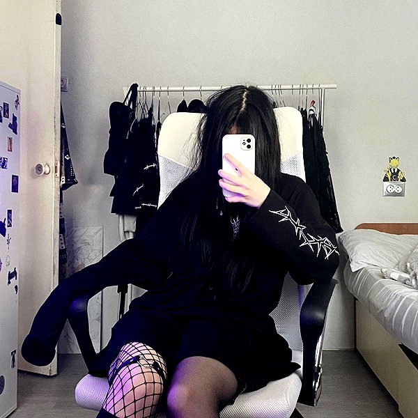 glowmoonshorty instagram image archive image