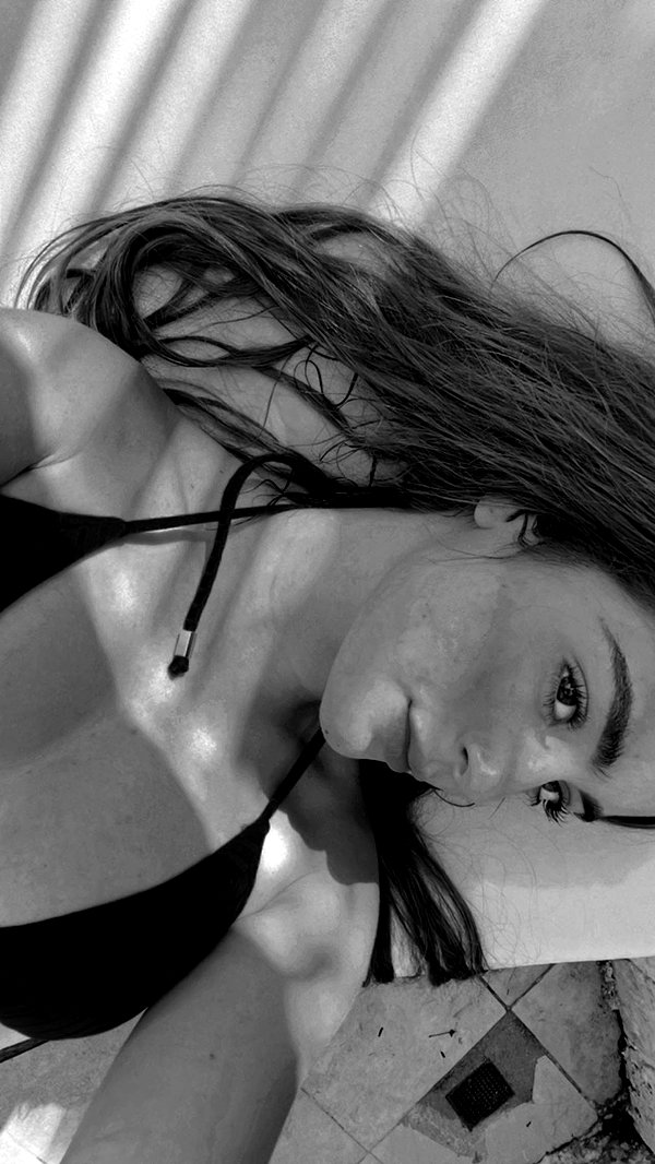 nicollefigueroaa archive image