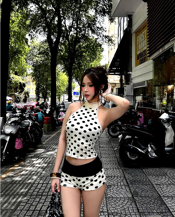 lyhythuedoxinh instagram image archive image
