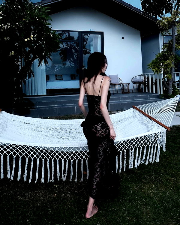 lyhythuedoxinh instagram image archive image