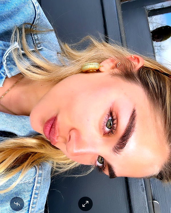 maya.keyy instagram image archive image