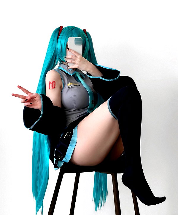 wifemelia instagram image archive image
