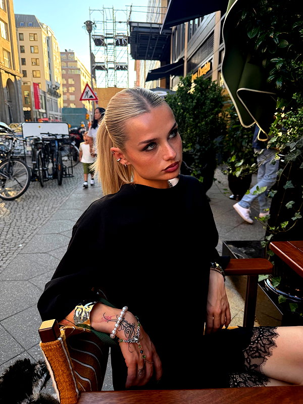 bymonamarie instagram image archive image