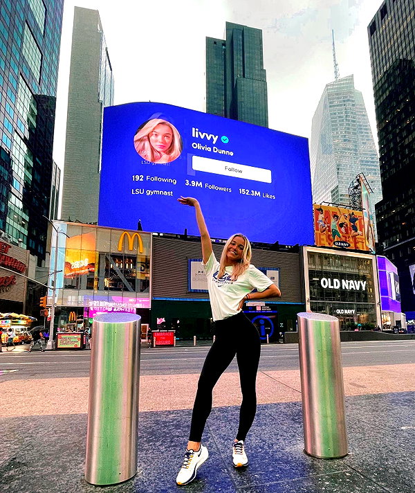 livvydunne instagram image archive image
