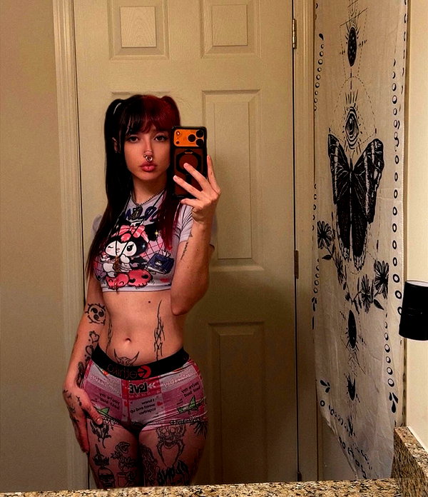 luucifina instagram image archive image