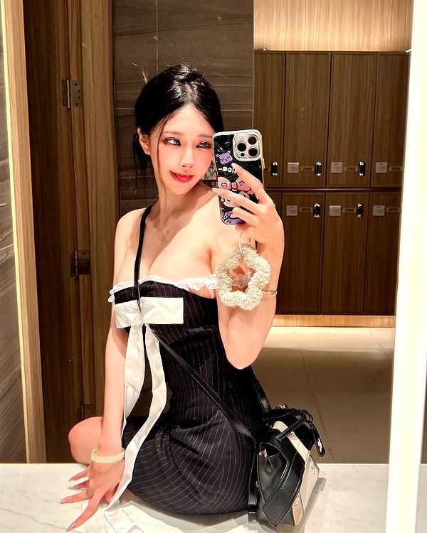 erokochiba instagram image archive image