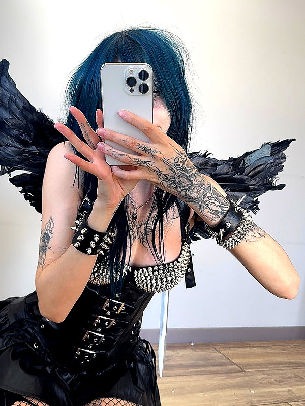 fallen.angel2007 instagram image archive image