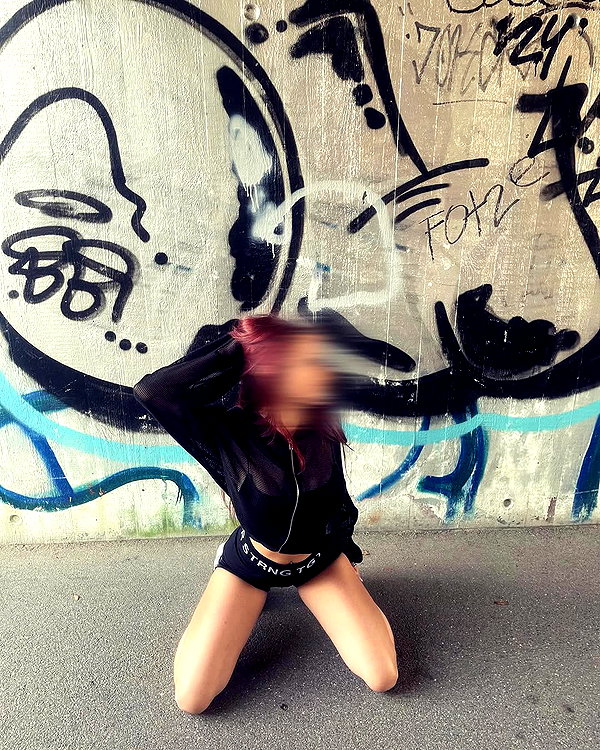 elviksi_07 instagram image archive image