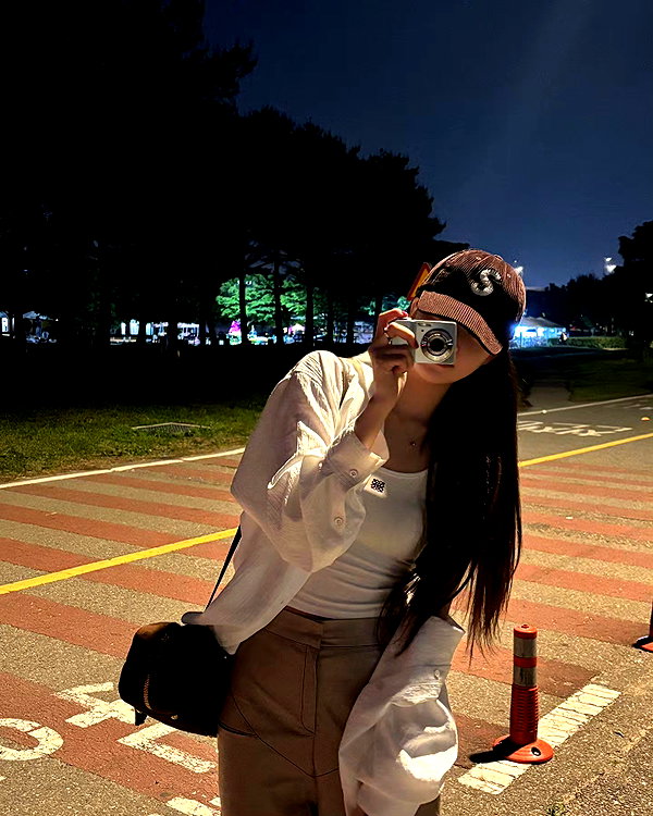hhh.e_c.v instagram image archive image